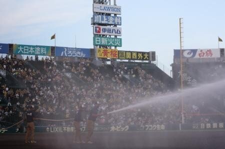 商業施設、駅舎等における中水・雨水の活用　甲子園球場