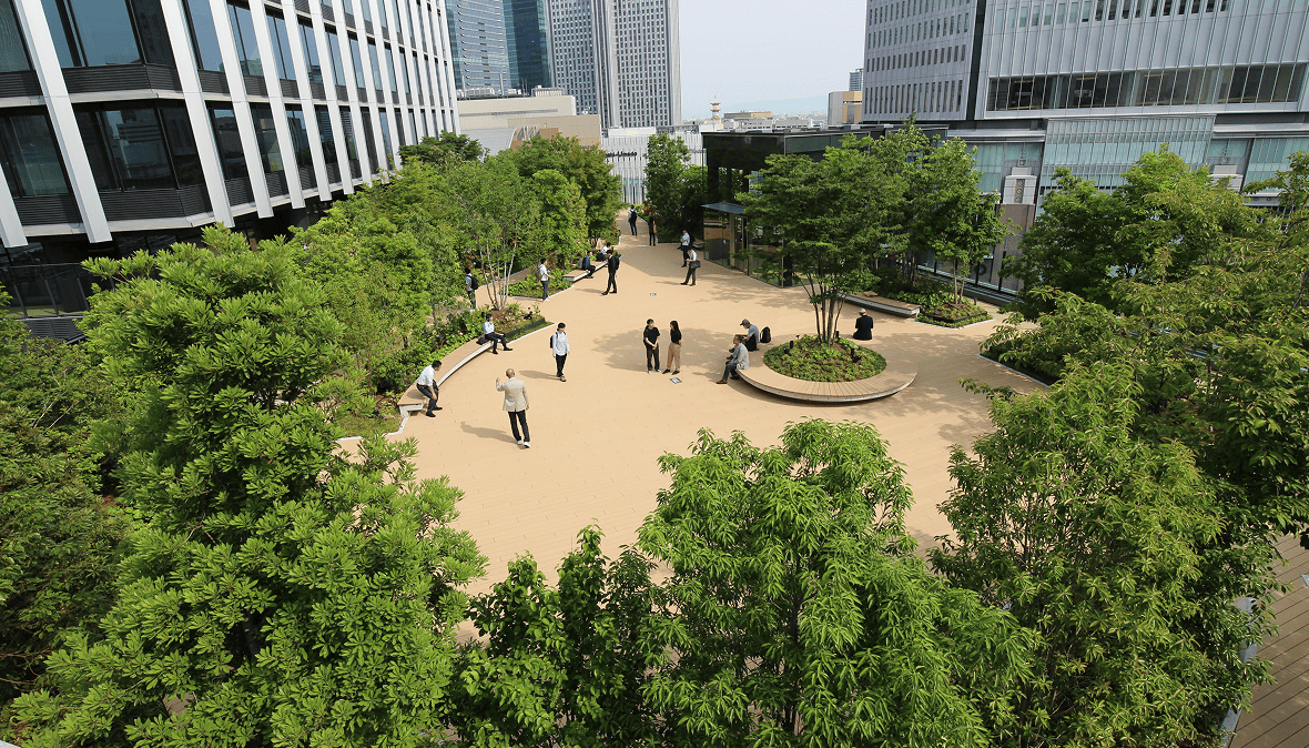 緑地空間の形成（大阪・梅田エリアの都市緑化）： 「大阪梅田ツインタワーズ・サウス」屋上庭園