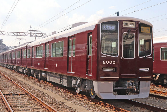 省エネ車両　阪急電鉄